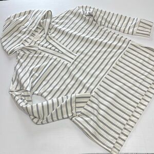 Mello day, size small, women’s pullover hoodie